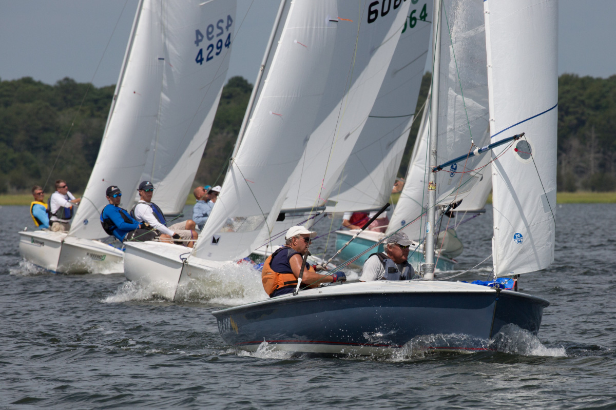 sailboat-racing-regatta-water-ADULT-SAILING-Avalon-Yacht-Club